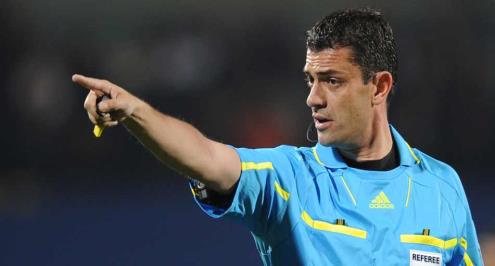 تقرير.. فيكتور كاساي .. حكم "فيديو" متمرس على الملاعب المصرية